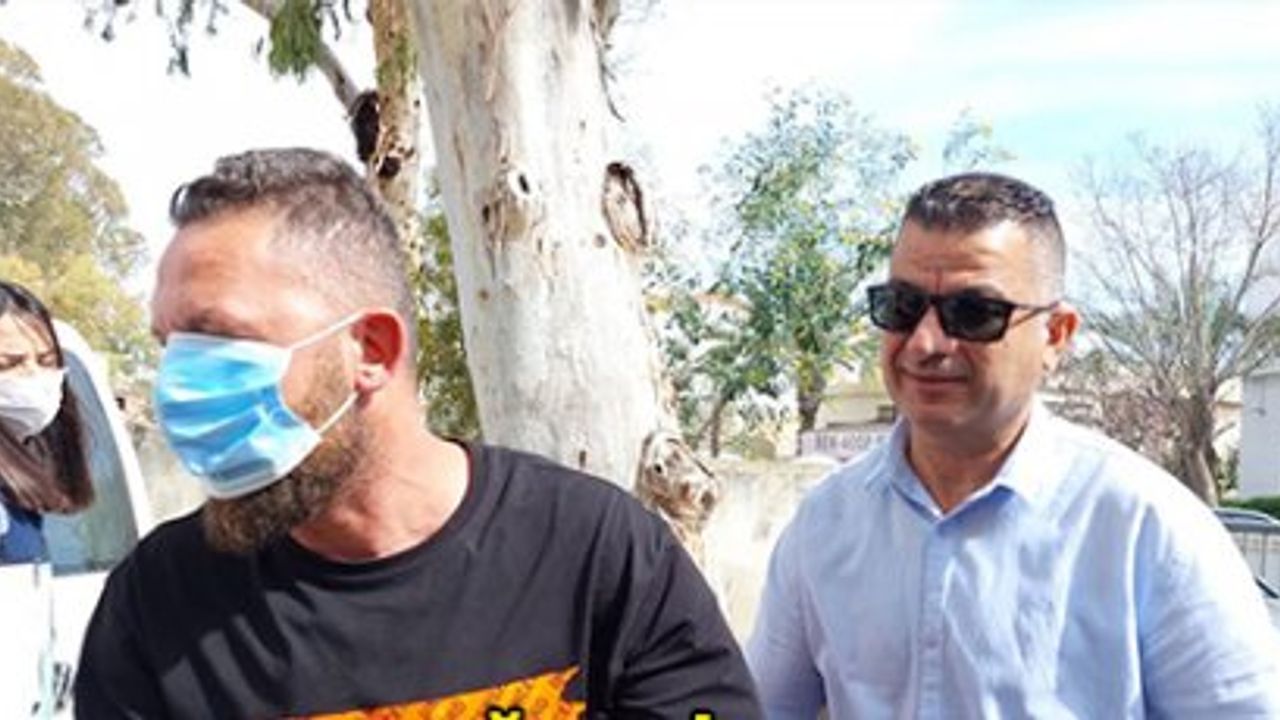 Barışmayı reddeden eşinin aracına hasar verdi