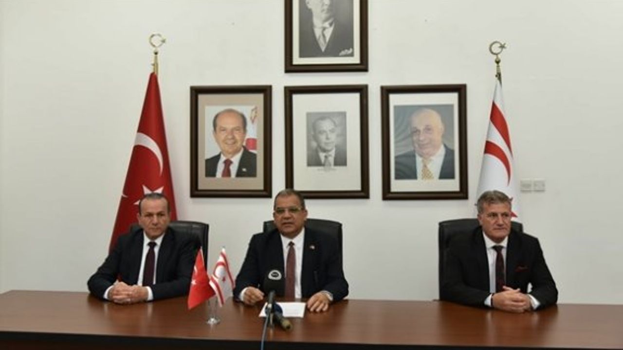 Hükümet için üç parti bir araya geldi