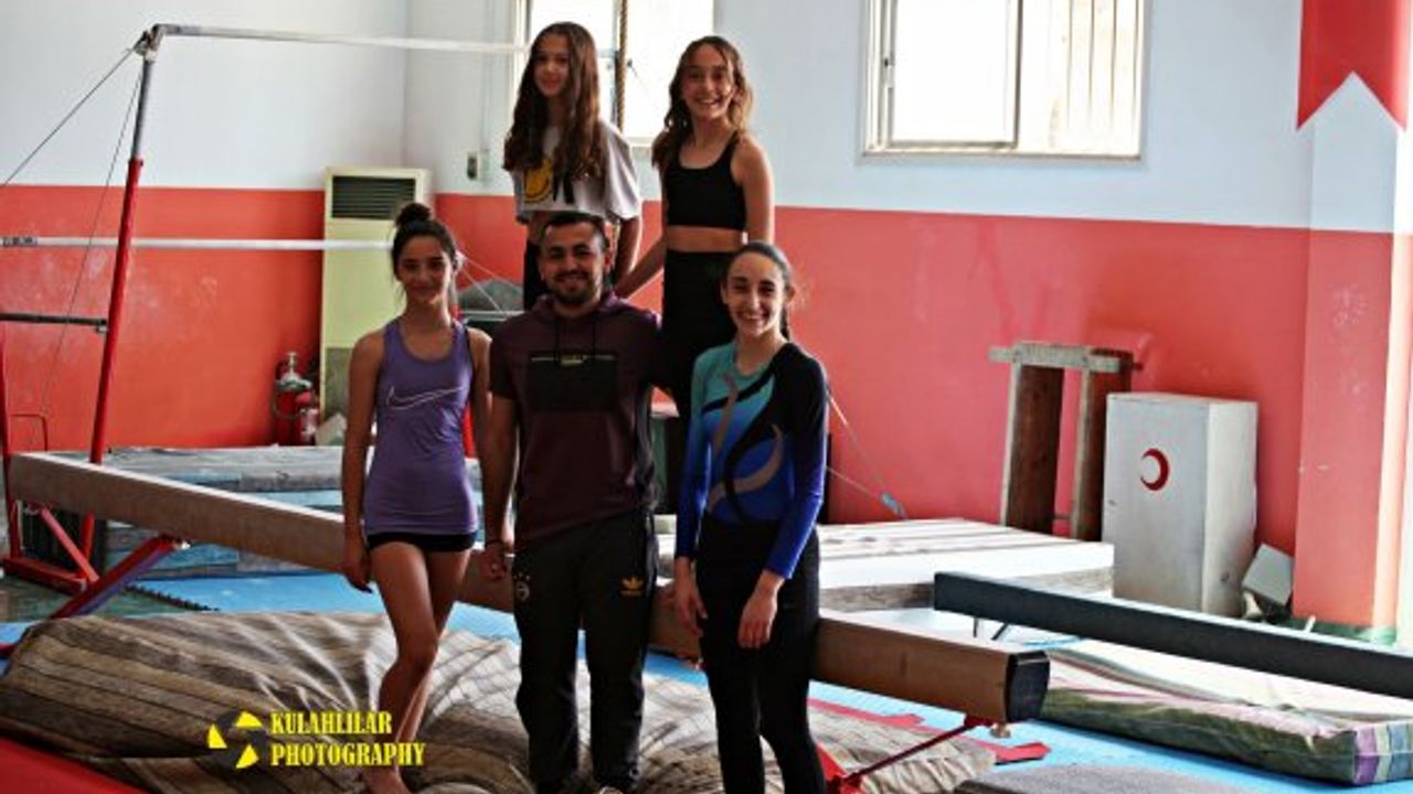 Lefkoşalı cimnastikçiler, okullar arası yarışmaya hazırlanıyorlar