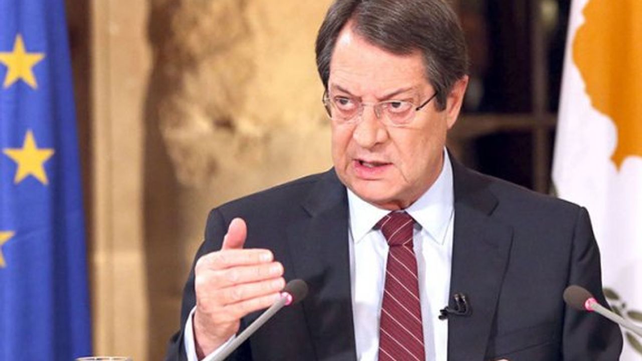 Anastasiadis'ten, Cumhurbaşkanı Tatar'a 6 sayfalık mektup