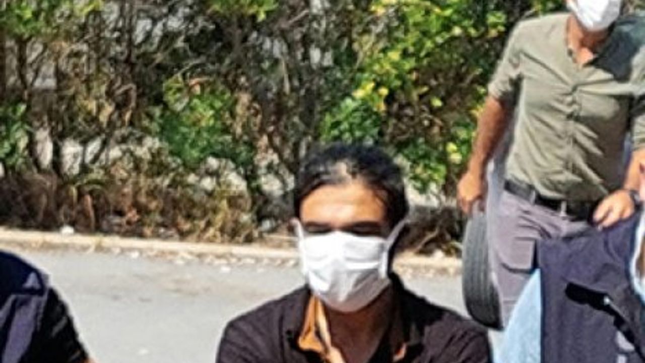 Ayrılmak isteyen kız arkadaşını darp etti