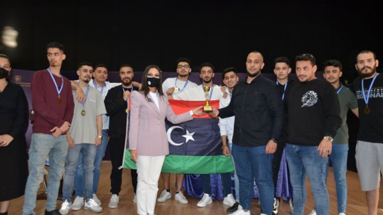 DAÜ'de uluslararası öğrenci birlikleri arasında futbol turnuvası yapıldı