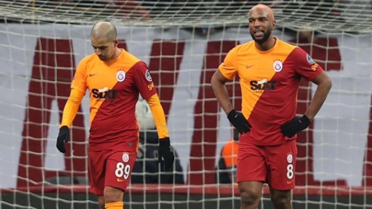 Galatasaray'da 8 futbolcunun sözleşmesi bitti