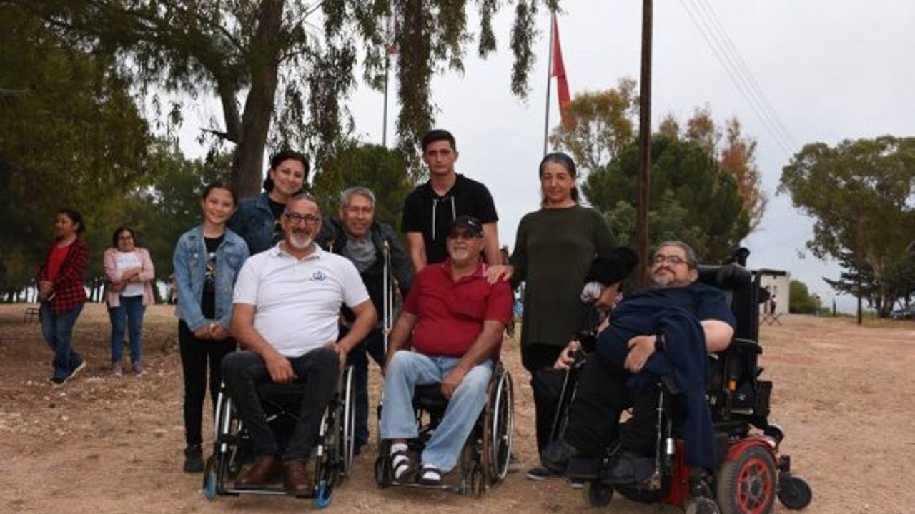Güven Park'ta engellilere yönelik piknik düzenlendi