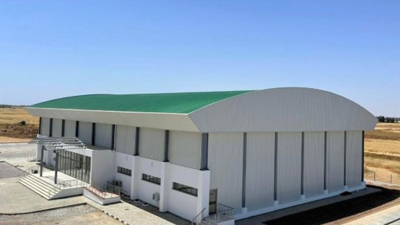 Yakın Doğu’dan Yeniboğaçi’ne çok amaçlı modern spor salonu