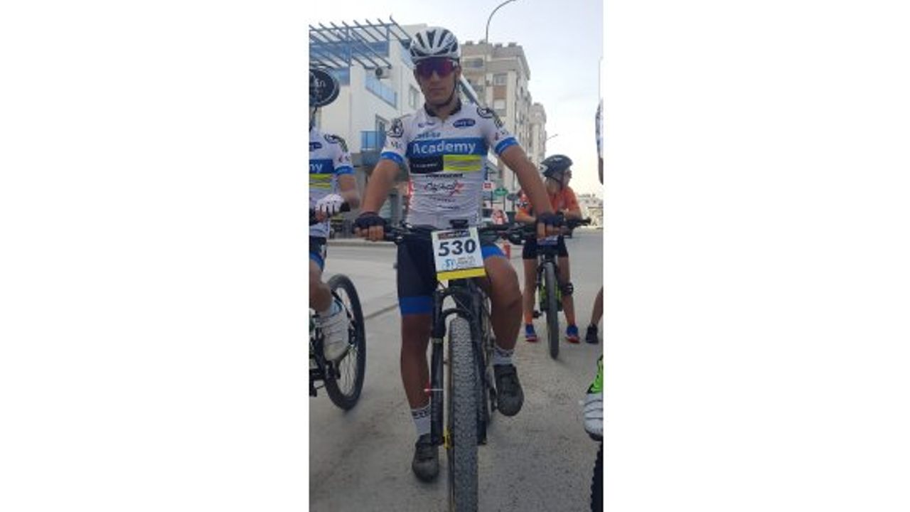 Yıldız bisikletçimiz Emre Kaplan Türkiye Milli Takım kampında