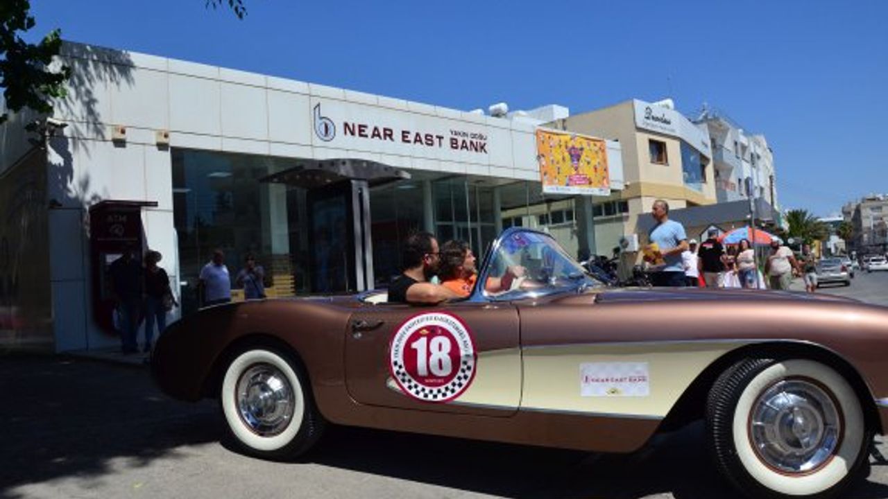 7.YDÜ Klasik Otomobil Rallisi yapılıyor