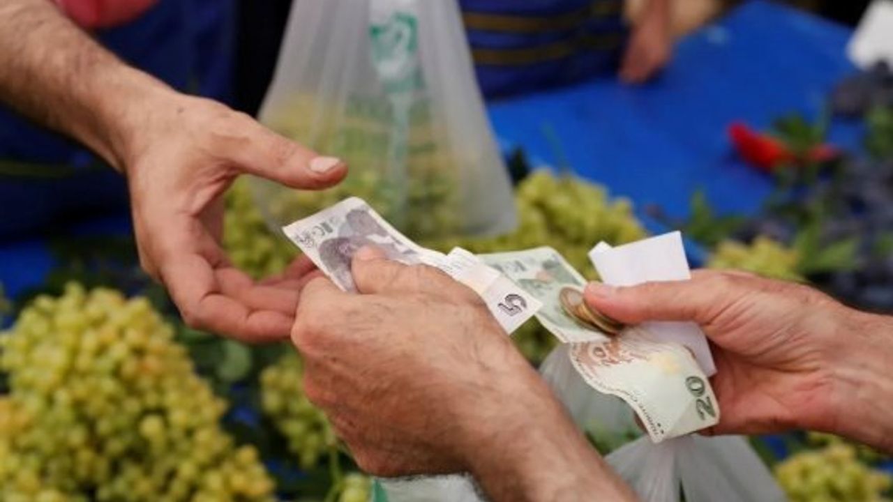 Açlık sınırı, asgari ücrete fark attı