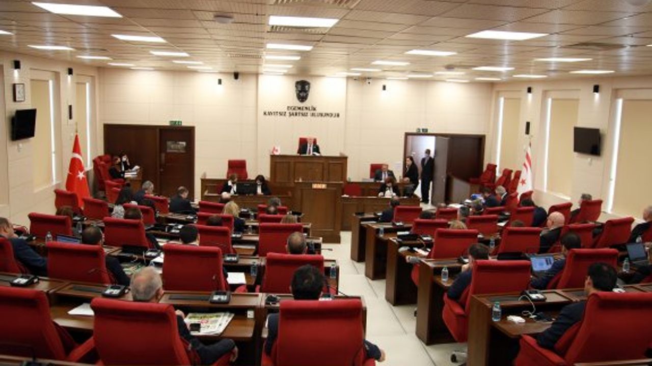 CTP, bugün geçen 2 yasayı Anayasa Mahkemesi'ne taşıyor