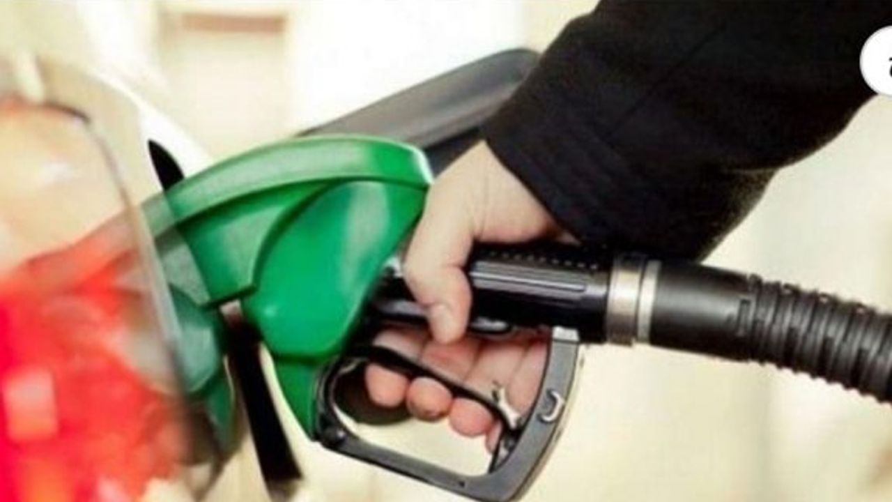 Güney Kıbrıs'ta akaryakıt yine zamlandı