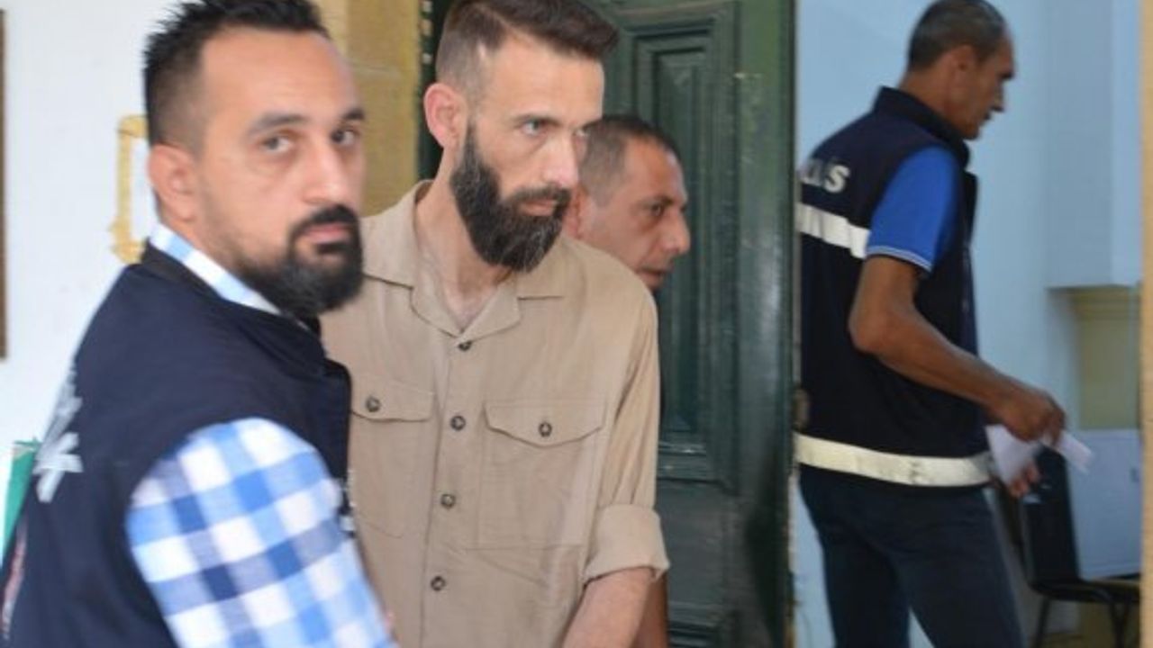 İç çamaşırında 75 gram uyuşturucu ile geldi