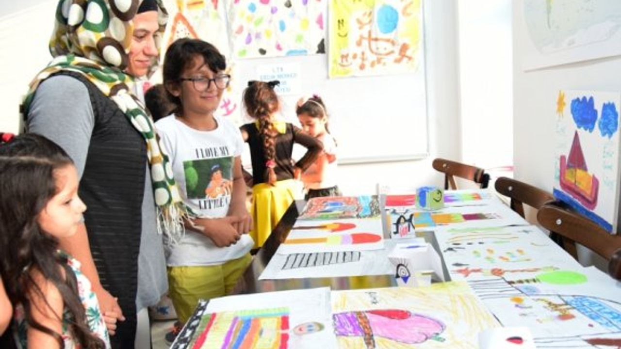 Lefkoşa Çocuk Merkezi’nde sergi açıldı