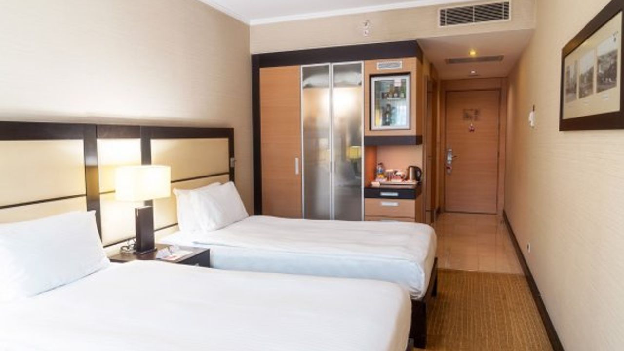 Oteller neden hep beyaz nevresim takımı kullanır?