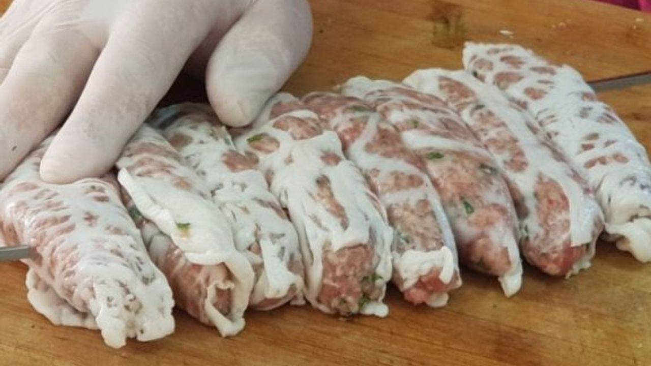 Salmonella tespit edilen şeftali ve tavuk burgerler toplatıldı