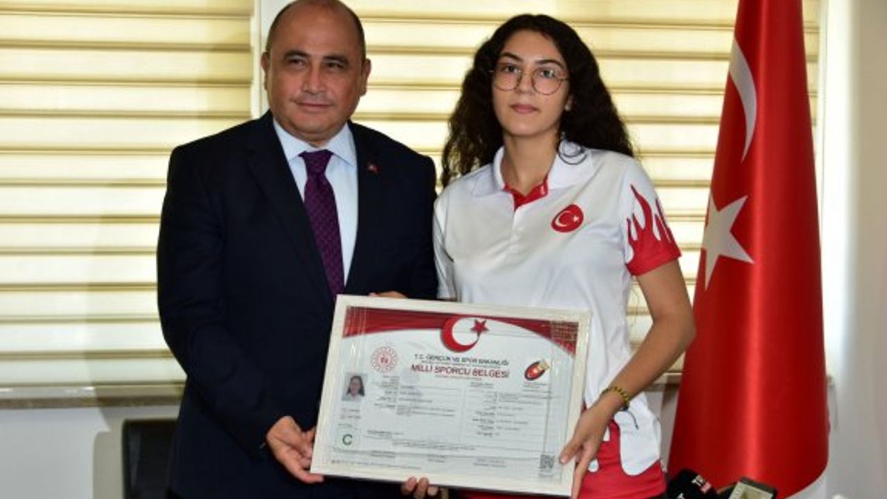 Başçeri’den, Nehir Deniz’e “milli sporcu belgesi”