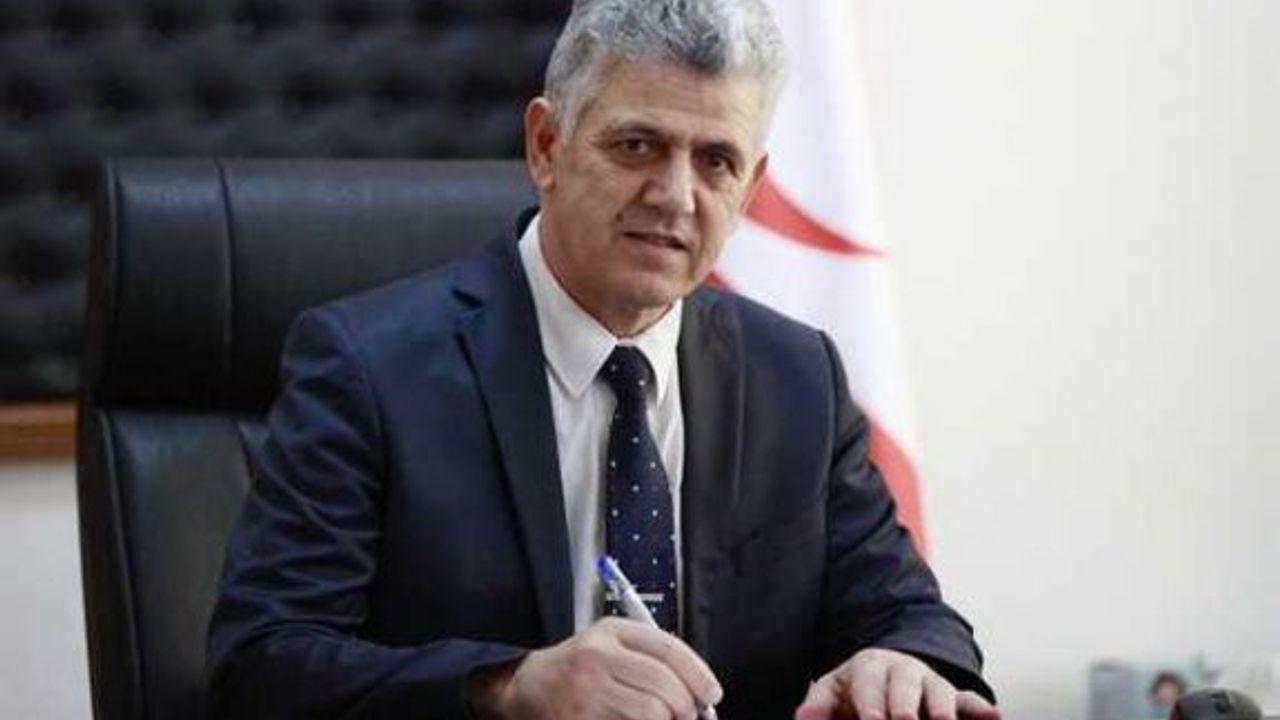 Köseoğlu, KHK'daki mülakatı engelledikleri gerekçesiyle sendikacılardan şikayetçi oldu