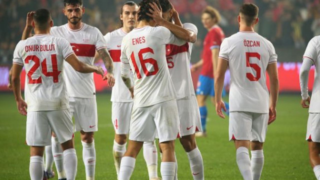 Türkiye, Çekya'yı 2 golle geçti