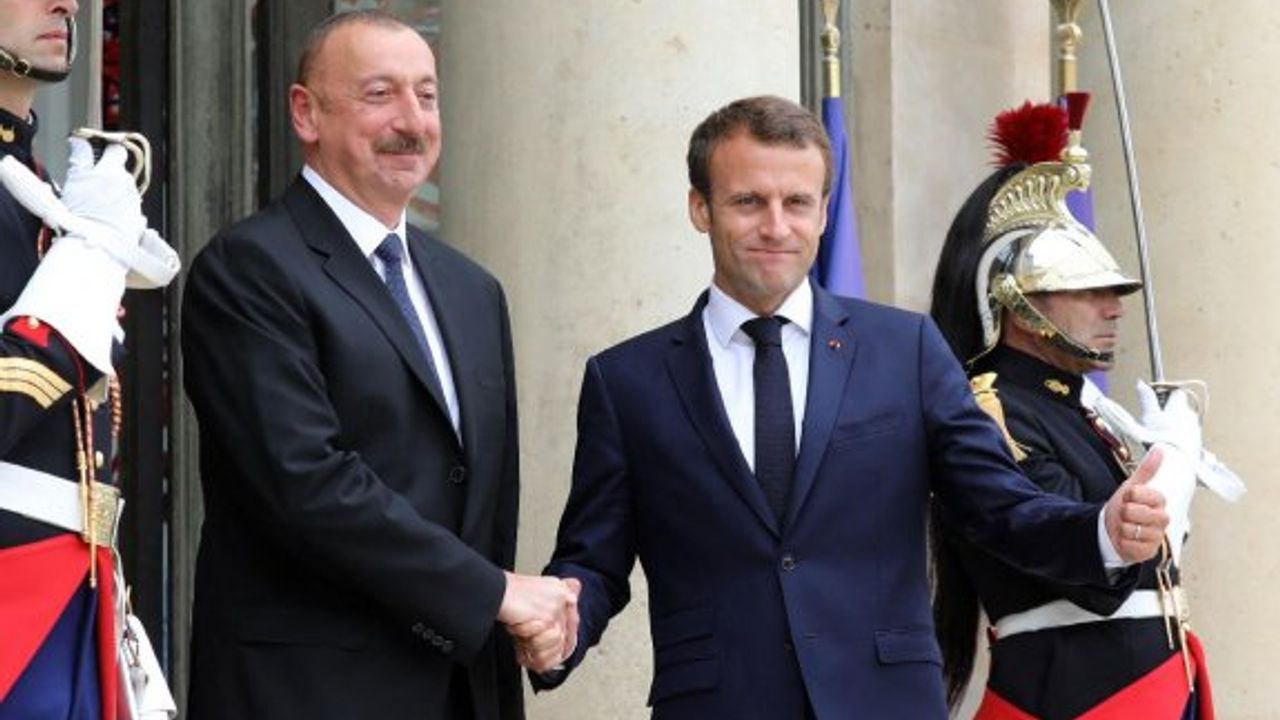 Aliyev ve Macron, maden protestosunu görüştü
