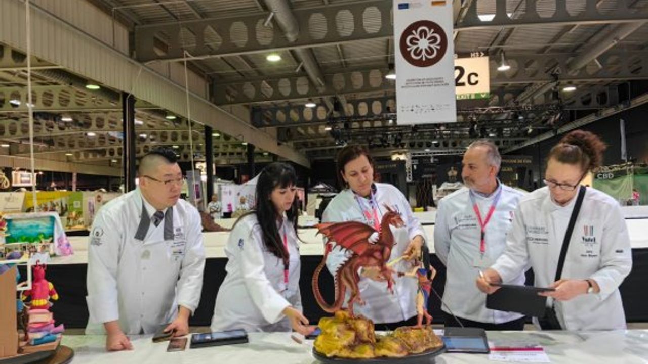 DAÜ öğretim görevlisi Barut'tan önemli temsiliyet