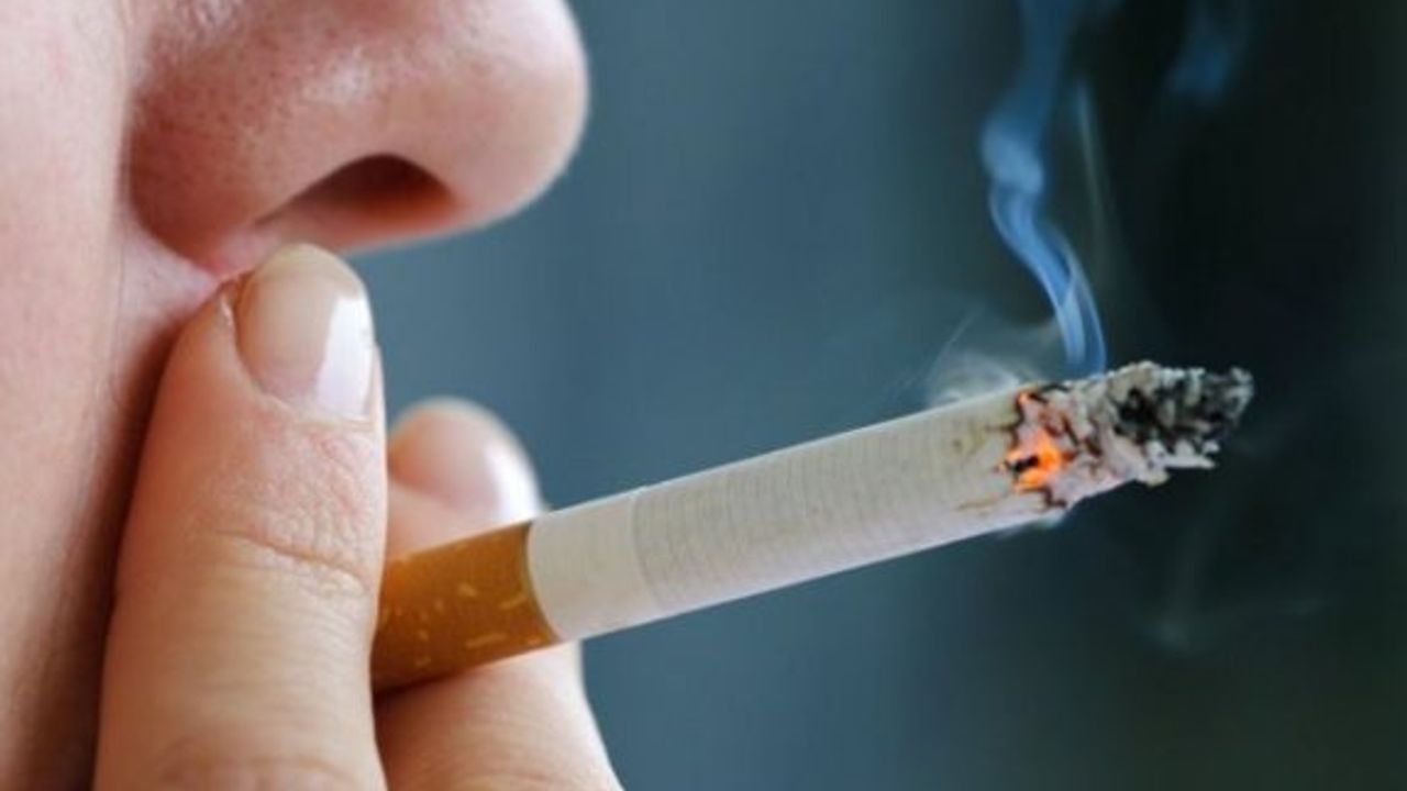 150 bin Kıbrıslı Rum nikotin ve madde bağımlısı