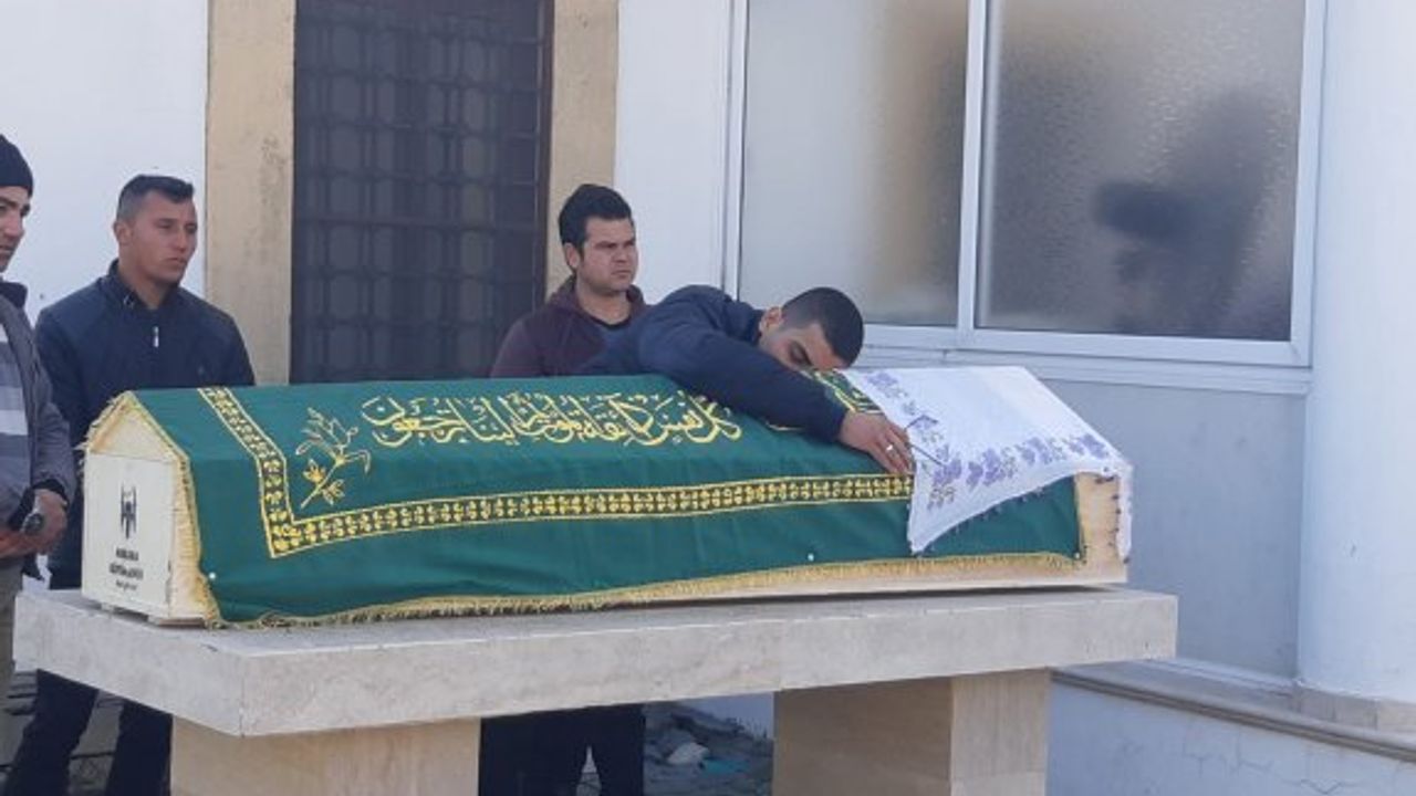 Anne ve bebeği aynı yere defnedildi