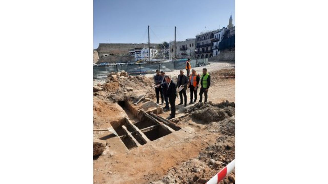 Ataoğlu Girne Antik Liman’daki çalışmaları inceledi