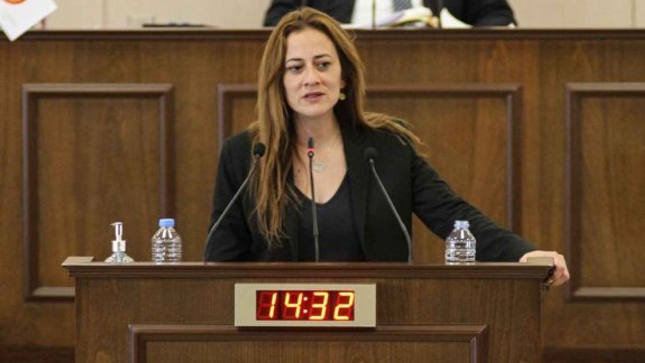 “Cumhurbaşkanlığı Yerleşkesi yerine  27 bin prefabrik ev yapılabilir”