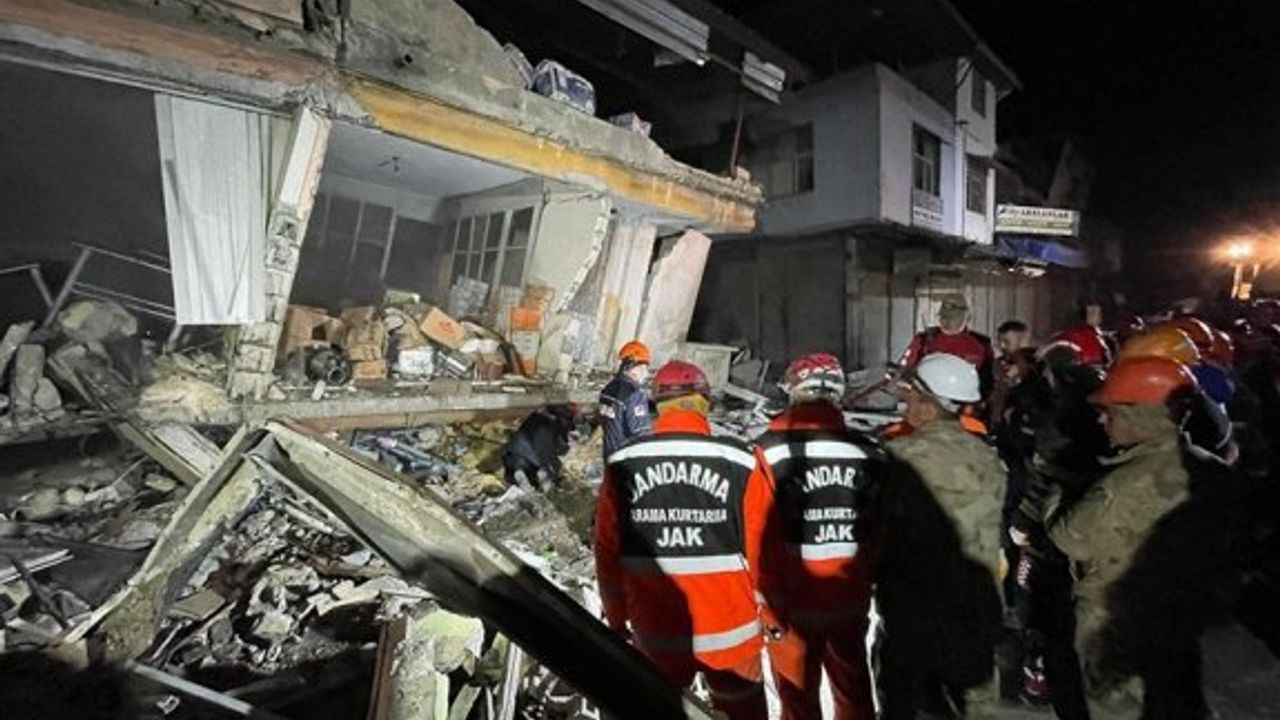 Defne İlçesindeki depremde 6 kişi öldü