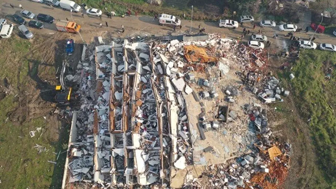 DSÖ deprem için acil durum ilan etti