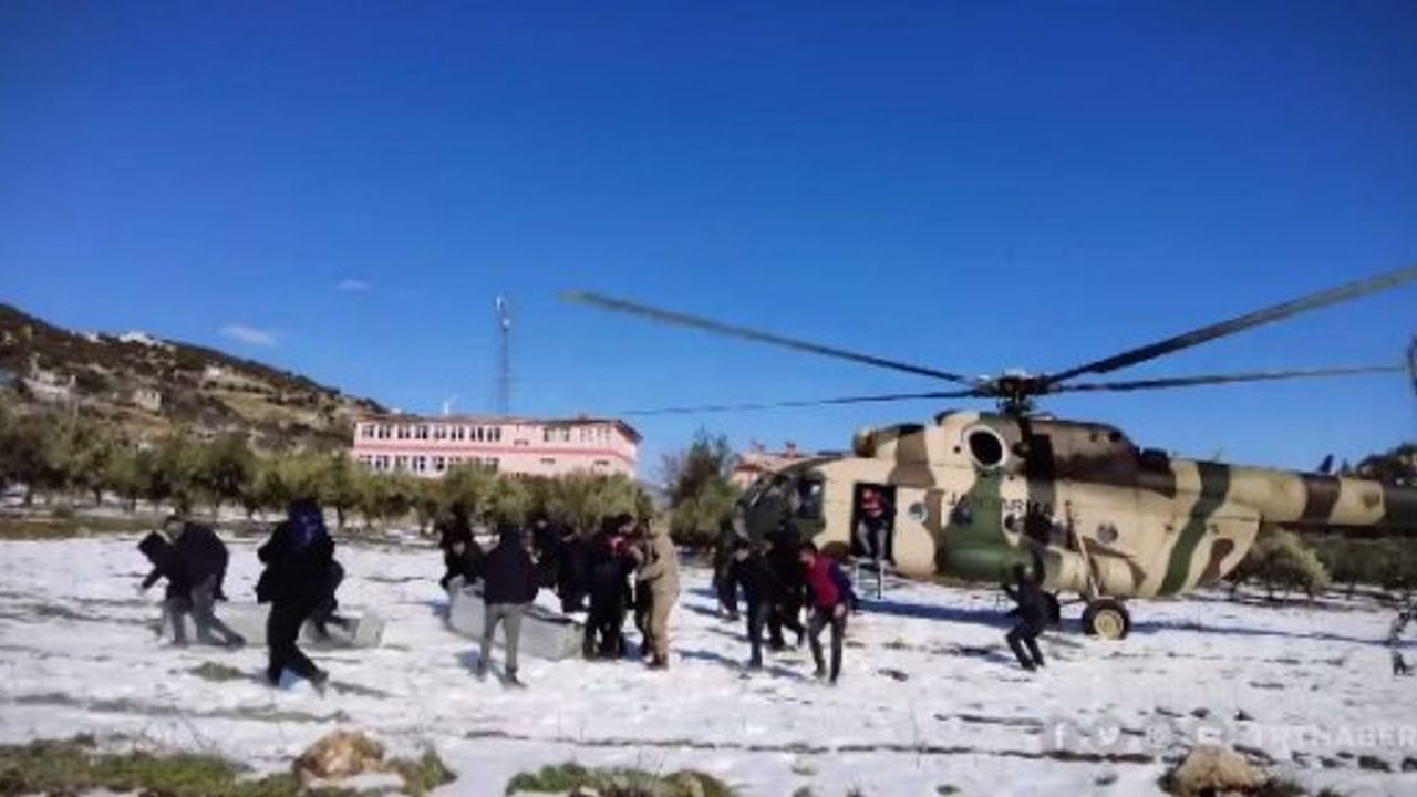 Gaziantep'in dağlık köylerine helikopterlerle yardım ulaştırılıyor.