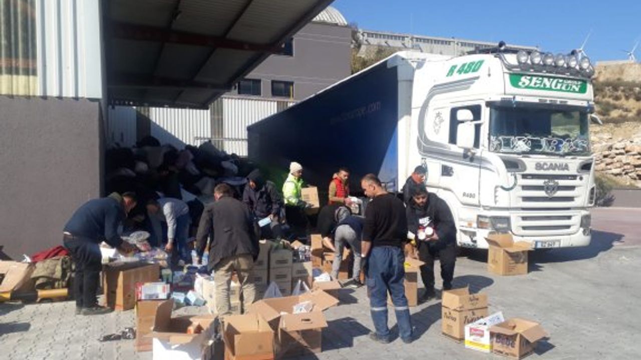 Girne Belediyesi yardım tırları iki bölgeye ulaştı
