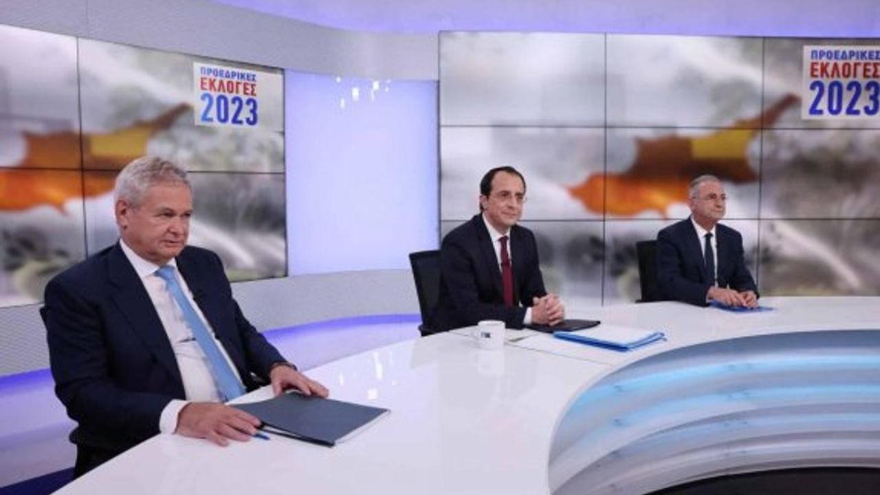 Güney Kıbrıs yeni başkanını seçmek için sandık başında