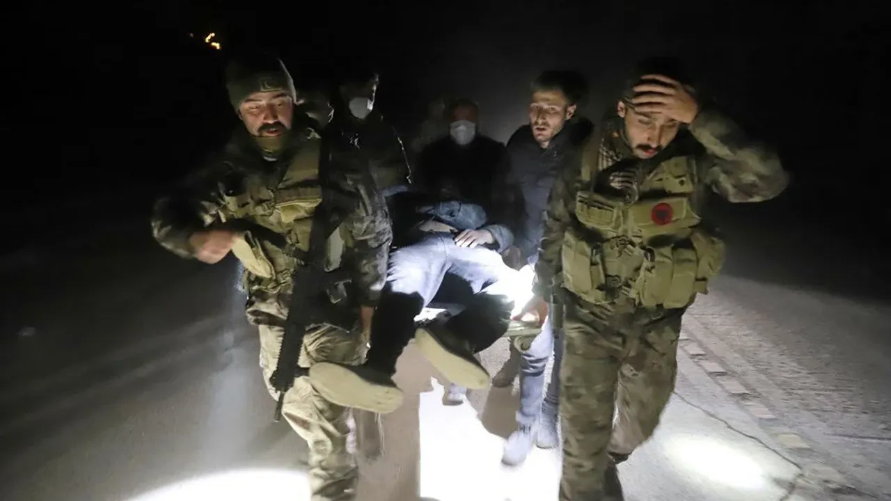 Hatay'da çifte depremde: 3 ölü