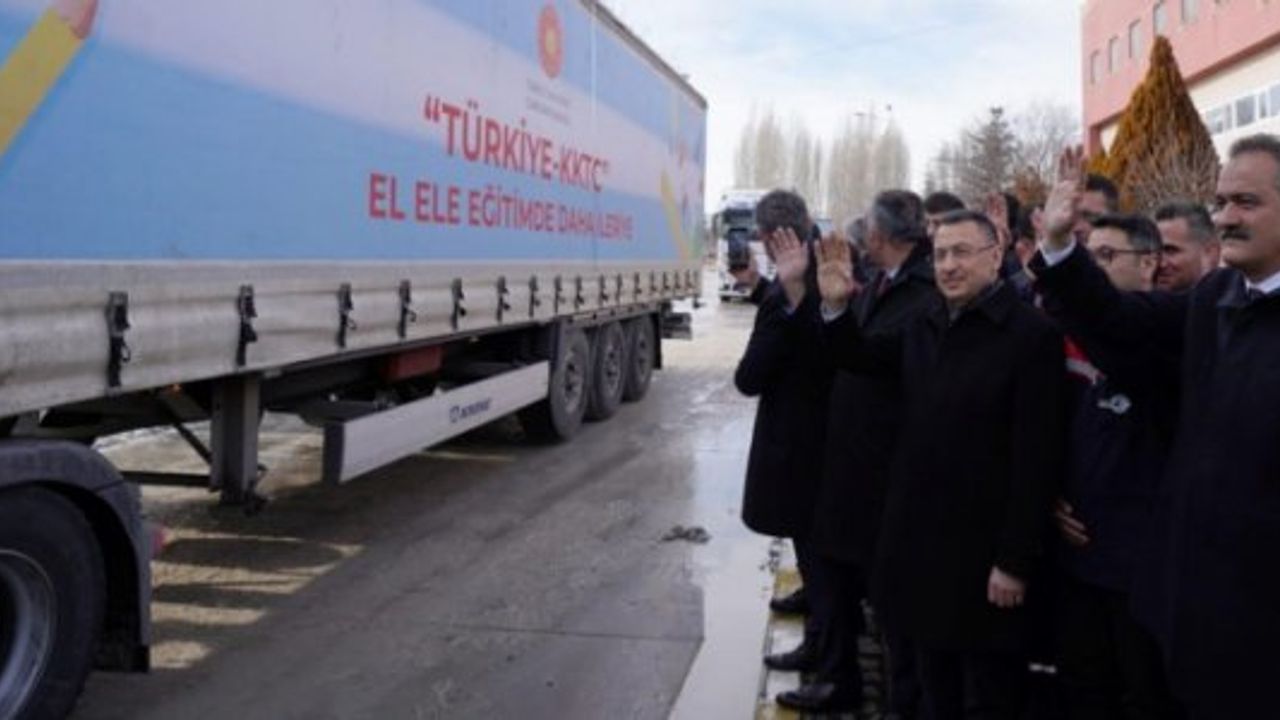 KKTC'ye eğitim materyali taşıyan 14 tır törenle uğurlandı