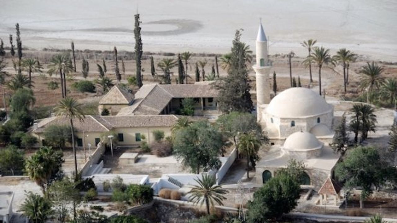 Larnaka Belediyesi'nden Hala Sultan Tekkesi'yle ilgili açıklama