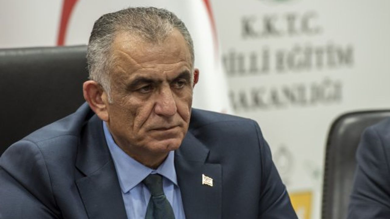 Milli Eğitim Bakanı Çavuşoğlu, "Öğrencilere bugün ulaşılacağını ümit ediyorum"