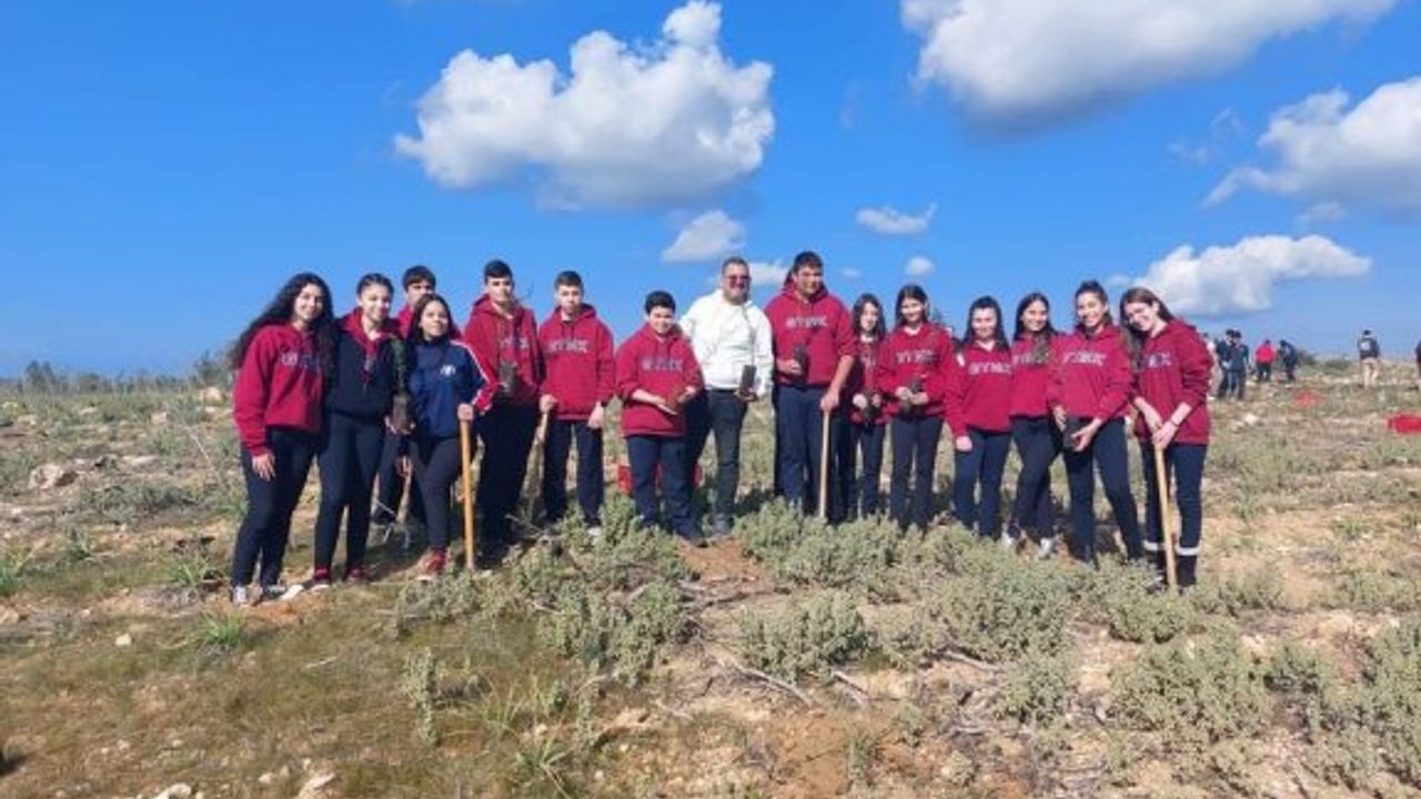 Öğrencilerden Birkan Uzun Anı Ormanı’na 100 fidan