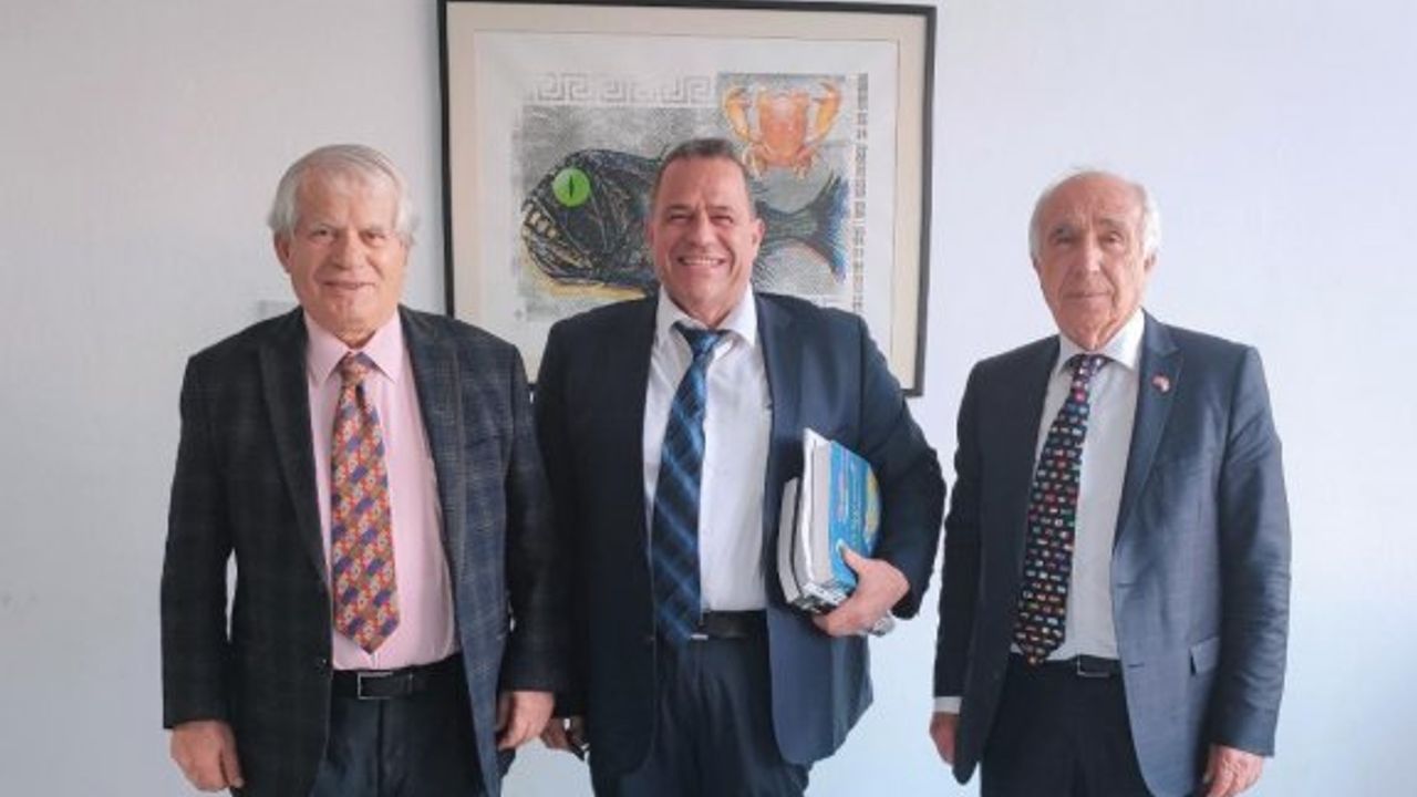 “Paniğe de rehavete de yer yok”