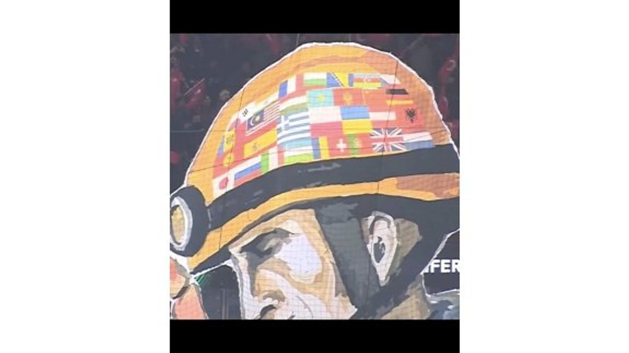 Tüm ülkelerin bayrağı var, KKTC bayrağı yok