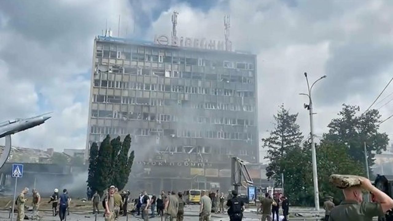 Rus ordusu dün 14 füze ve 19 hava saldırısı düzenledi