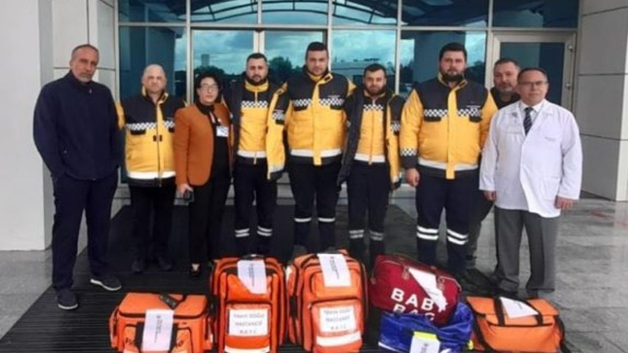 YDÜ’den 10 kişilik ekip, deprem bölgelerine gitti