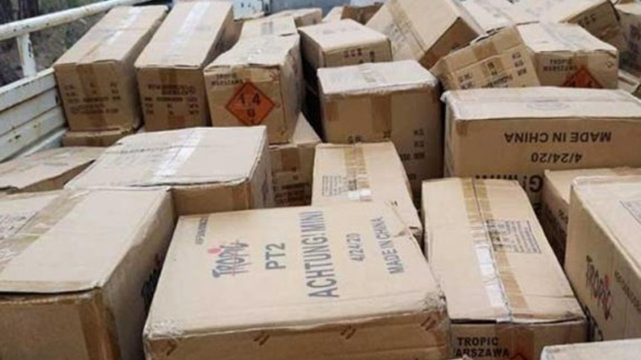 96 bin havai fişek doldururken suçüstü yakalandılar