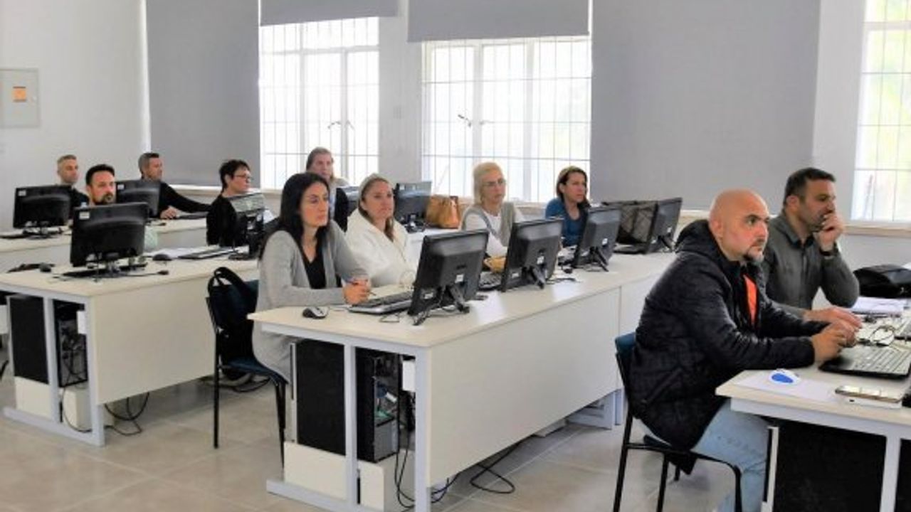DAÜ BTYO’DAN meslek lisesi öğretmenlerine yazılım ve mikroişlemci kursu