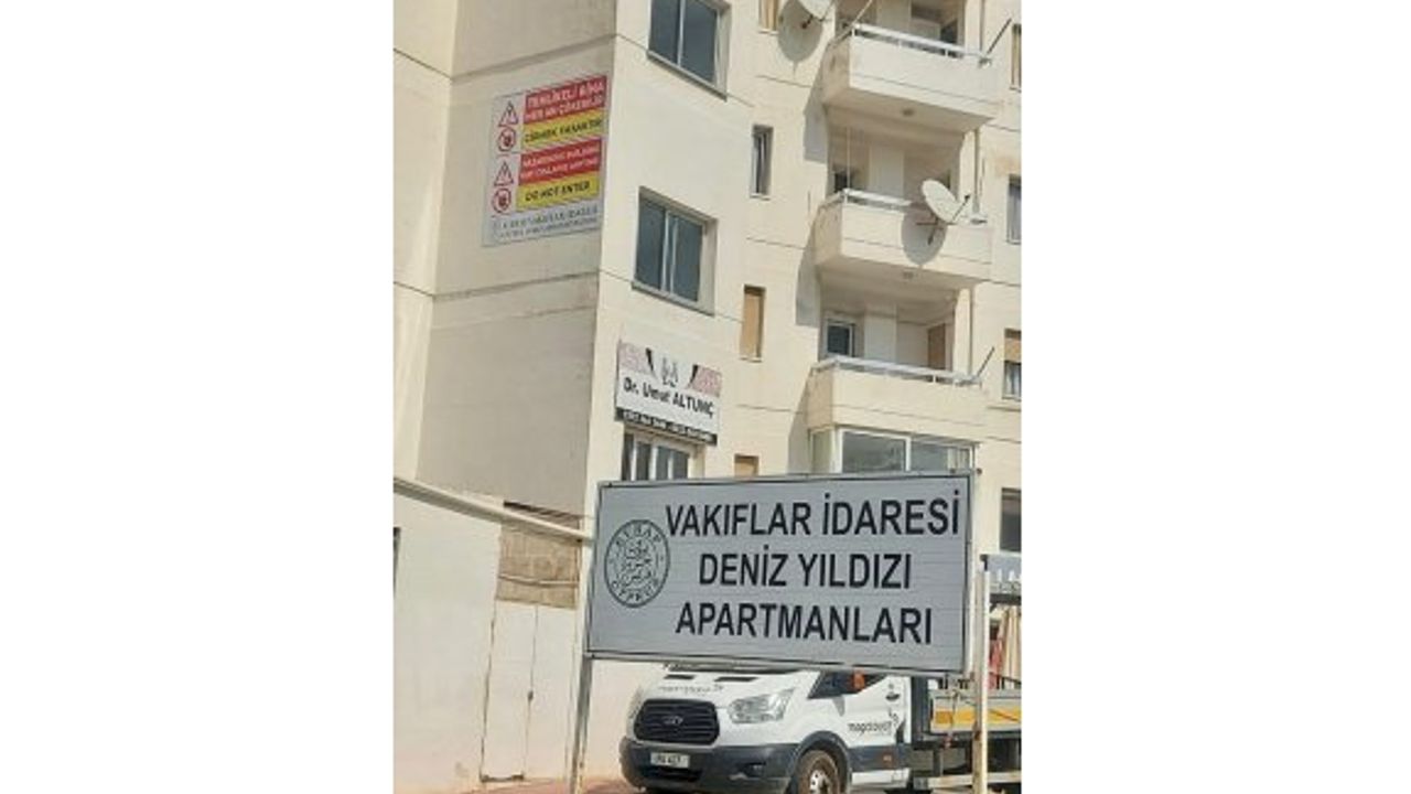 Deniz Yıldızı Apartmanlarına, uyarı levhaları yerleştirildi