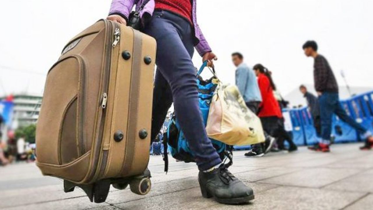 Gençlerin yüzde 57.30’u göç etmeyi düşünüyor