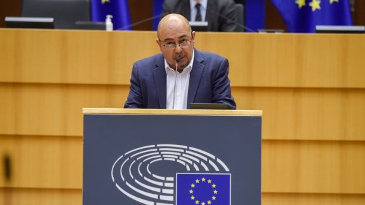 Kızılyürek’ten vatandaşlık konusunda Kıbrıs Rum tarafının tutumuna yanıt