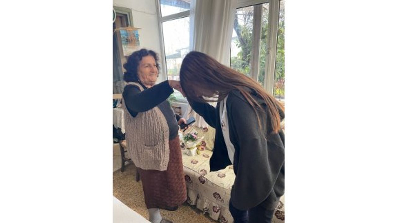 Lapta Yavuzlar Lisesi öğrencileri yaşlıları unutmadı