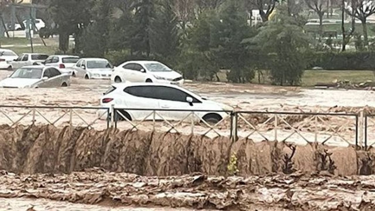 Şanlıurfa ve Adıyaman'ı sel vurdu: 14 can kaybı