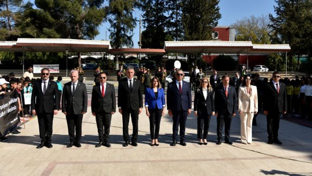 "23 Nisan Korteji" Cumhurbaşkanlığı ve Meclis’e yürüdü