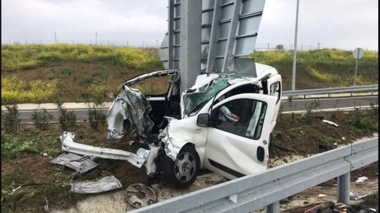 Anne ile oğlu öldü, baba ağır yaralı